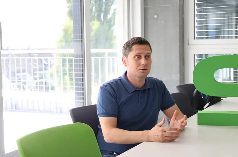 No alternate text provided