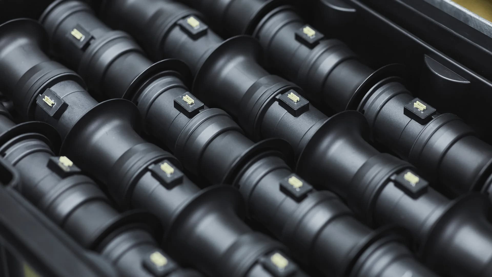 No alternate text provided