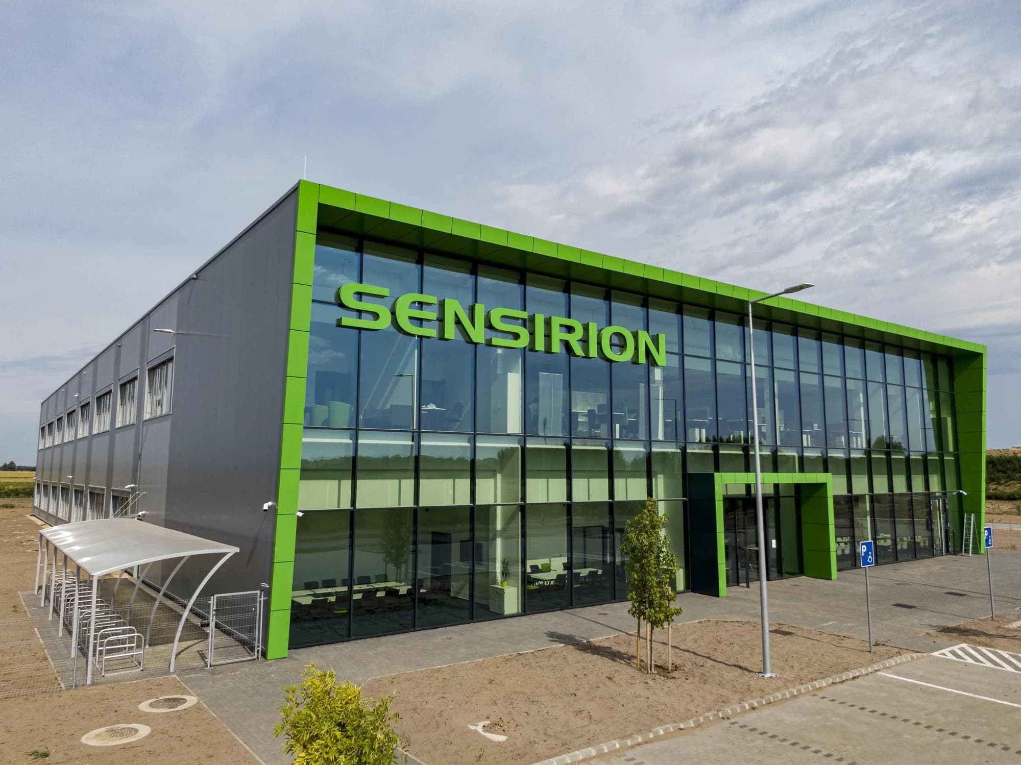 No alternate text provided